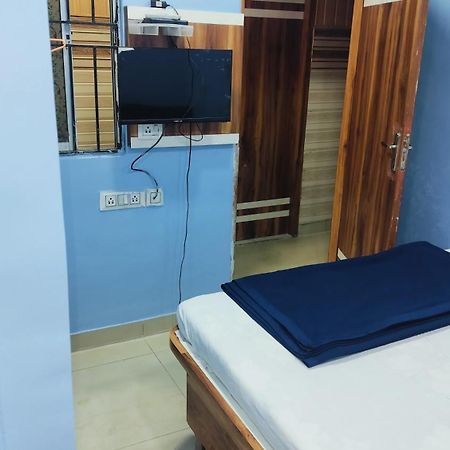 Kamal Lodge Kolkata Eksteriør bilde